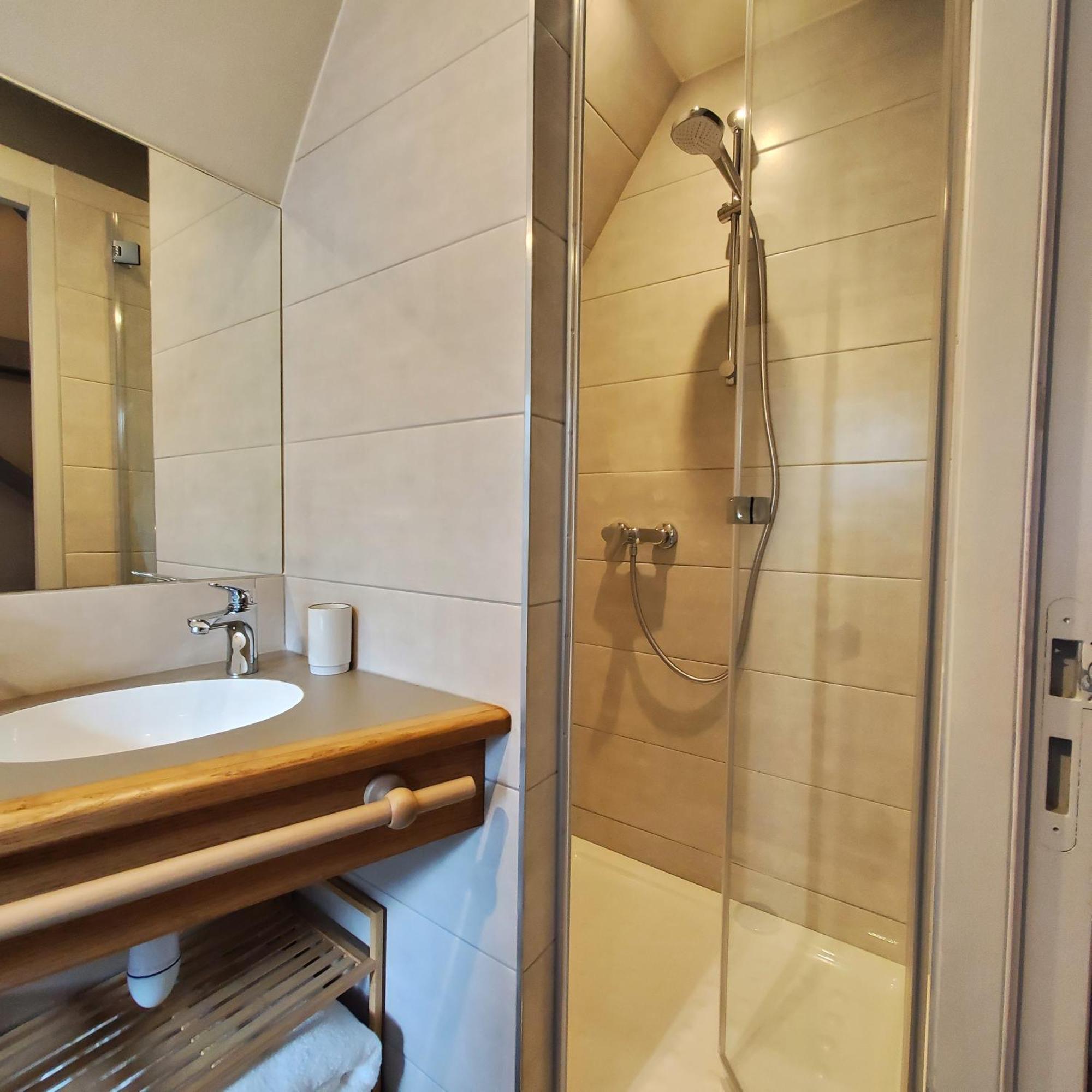 Les 7 Freres Aparthotel Monestier-de-Clermont Exterior photo